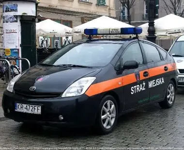Defibrylator AED i fantom w szkolnej sali - tak uczą w Grudziądzu